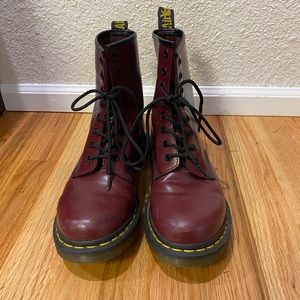 Dr. Martens women US 8 cherry red